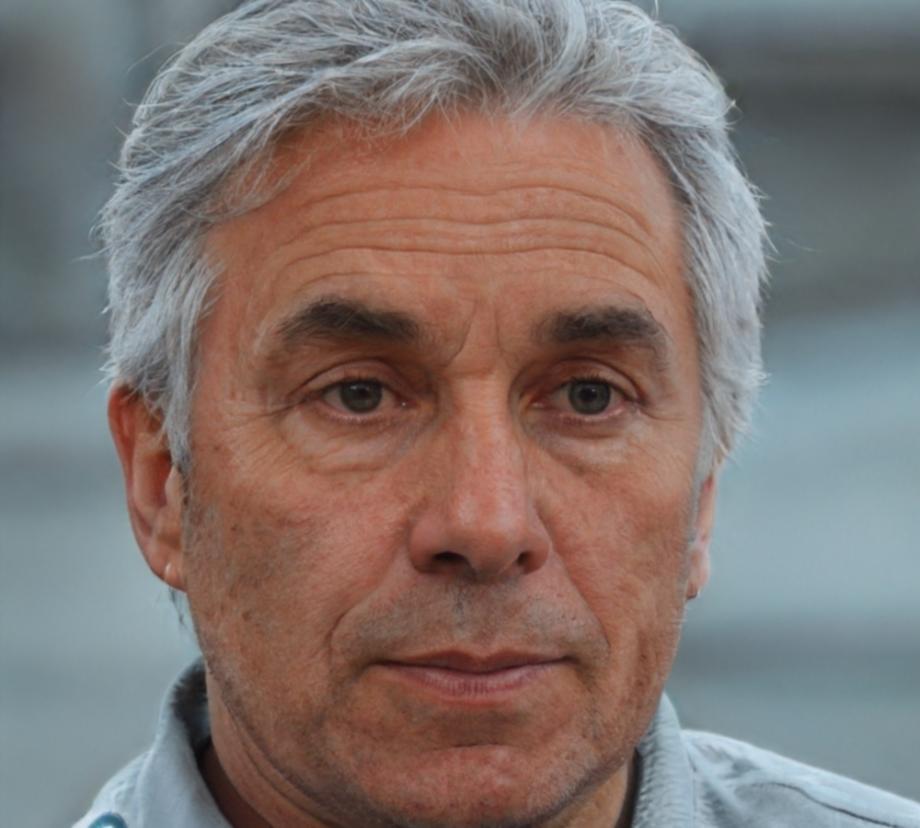 Dr. Lennart Hohenstein, Gründer von seraphytoniq